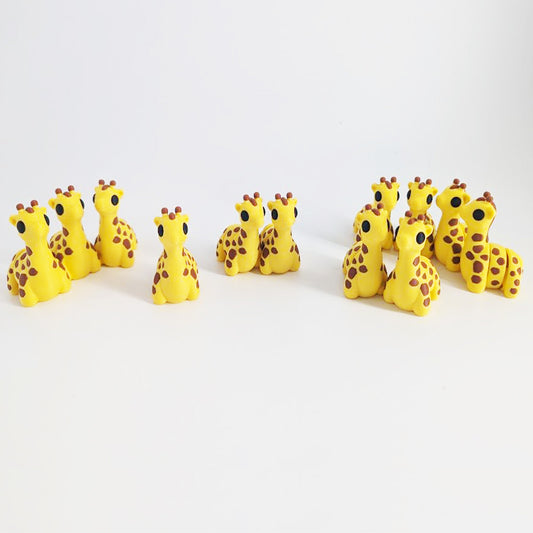 Baby Giraffe - Full Color Edition